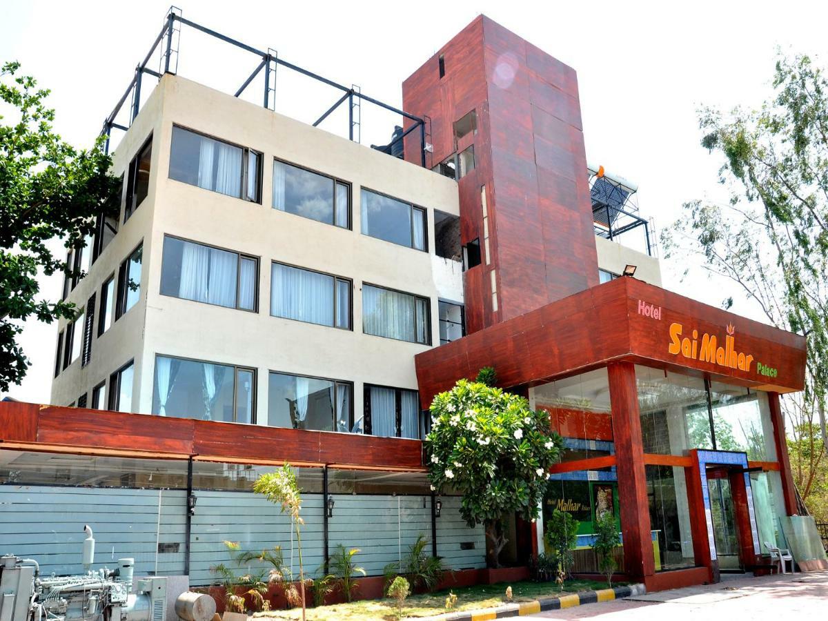 Hotel Malhar Palace Shirdi Esterno foto